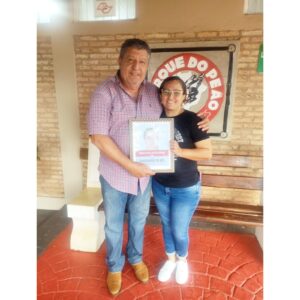 Funcionário do mês: homenageada de novembro é a auxiliar de limpeza Camila Vilela Souza Sartori
