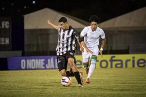 Fora da Copa Paulista, Comercial vai focar no sub-20