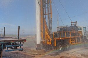 Administração municipal de Cravinhos perfura novo poço artesiano