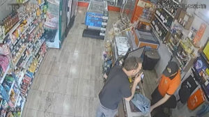 VÍDEO – Briga em depósito de bebidas na região acaba em morte