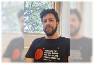 Matheus Arcaro lança romance sobre Nietzsche em Ribeirão Preto